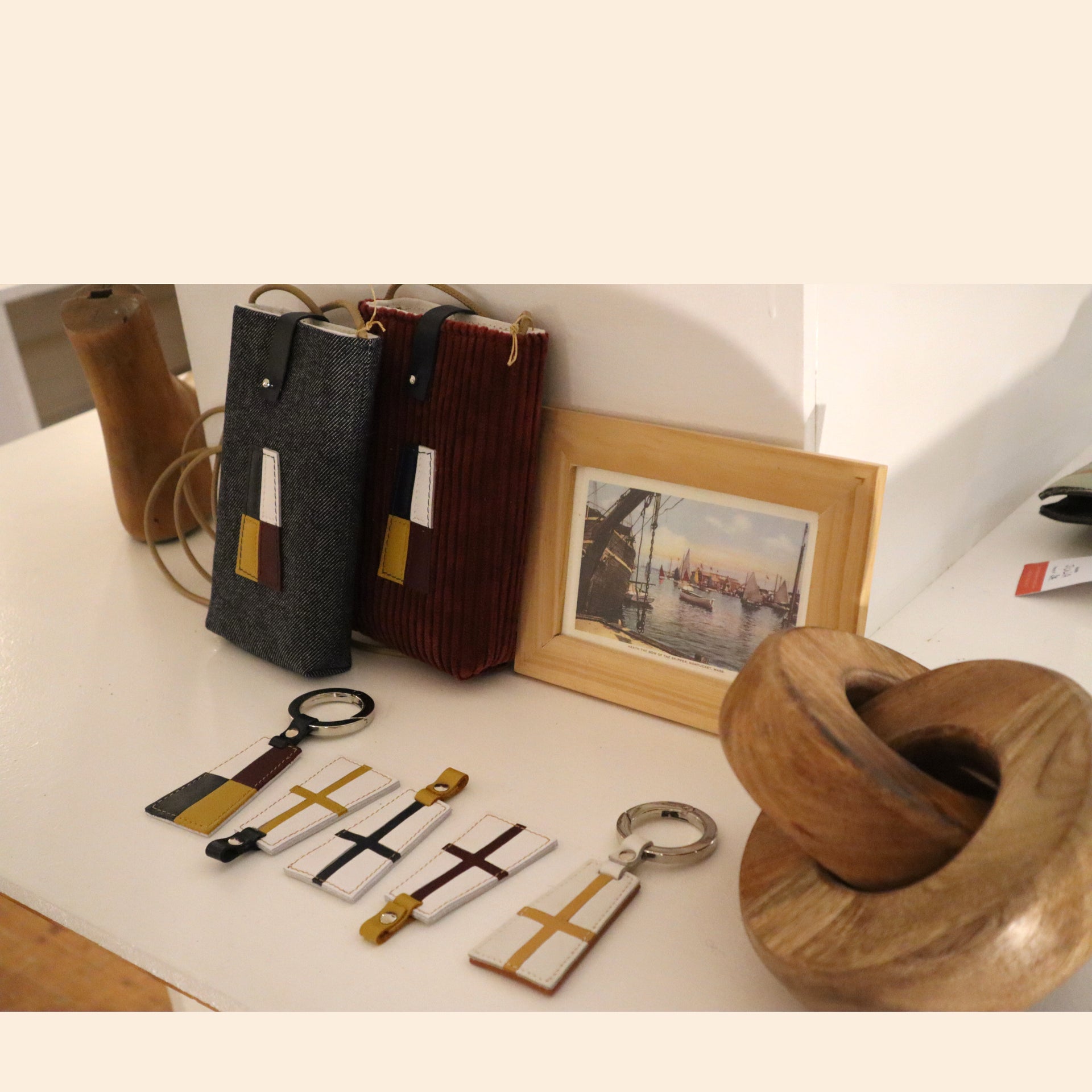 La Poche Téléphone , Nautic Jaune Solaire