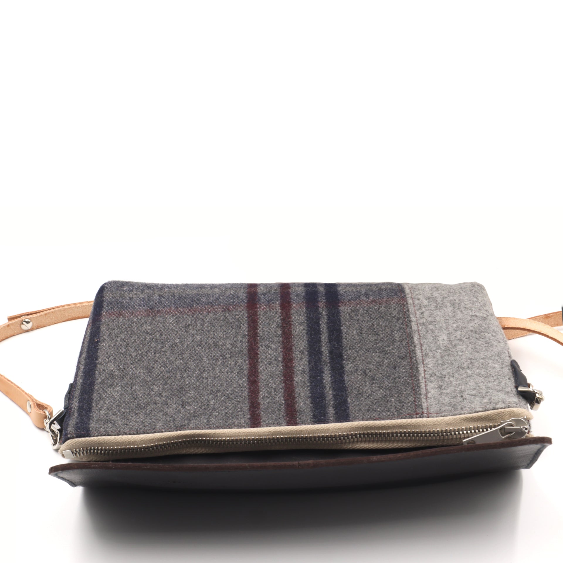 La sacoche DUO, gris et plaid