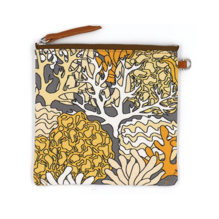 Square 8 Sand, a storage pouch for handbag