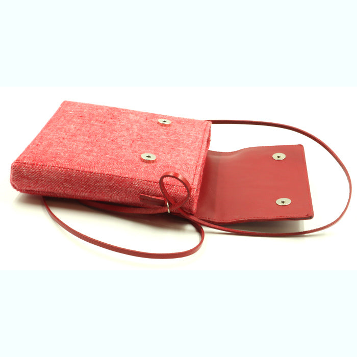 Le petit Carré Rouge ouvert