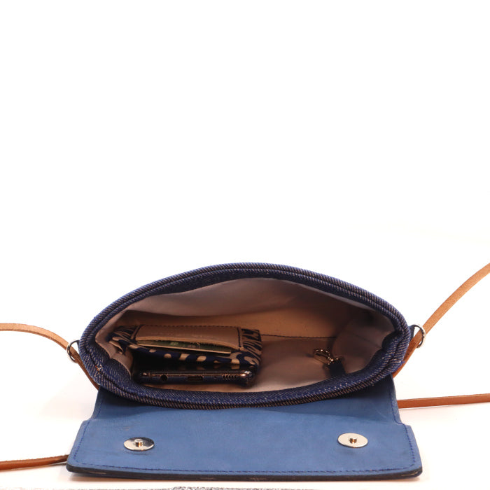 THE LITTLE BLUE SQUARE, by Antoine