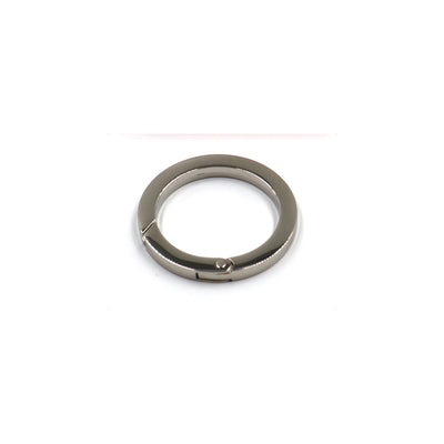 Photographie du produit Medium metal carabiner